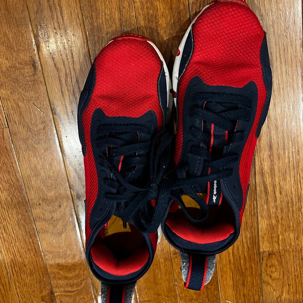 New without Tags Reebok Sneakers size 5.5